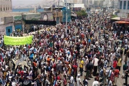 صحيفة يمنية كبرى:الحراك يجدد العهد بافشال مخرجات الحوار الوطني وافشال الانتخابات القادمة في فعاليتي عدن والمكلا