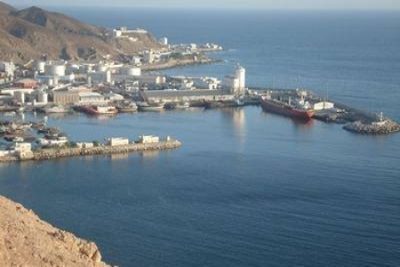 أنتم تستحقون الدعس ياحضارم