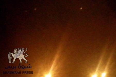 آخر لحظات الاشتباكات التي اعقبت انفجار سيارة مفخخة في مبنى الأمن القومي في مدينة المكلا ــ فيديو