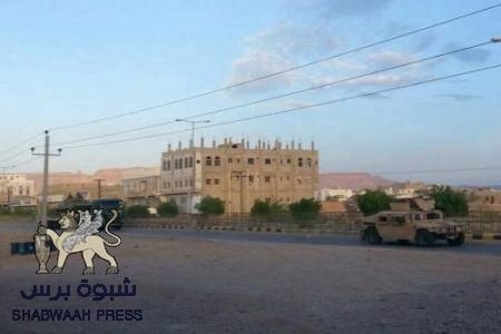 قائد المنطقة العسكرية الثالثة بمأرب يصل شبوه على رأس قوة كبيرة