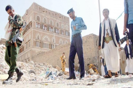 &lsquo;&lsquo; القاعدة &lsquo;&lsquo; تهرب سعوديا مقعدا وزوجته الباكستانية إلى اليمن