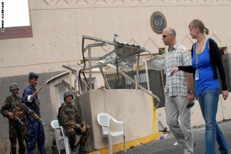 مصادر لـCNN: تهديدات جدية وراء وقف الخدمات بسفارة واشنطن في صنعاء