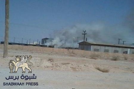 حريق يلتهم مولد كهربائي في محطة شبوه المركزية وقطع التيار الكهربائي عن المدينة(صور)