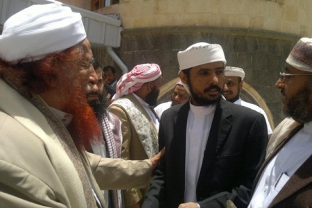 صحيفة سعودية : تنظيم القاعدة في اليمن يتلقى إمدادات لوجستية بالمال والسلاح من الخارج