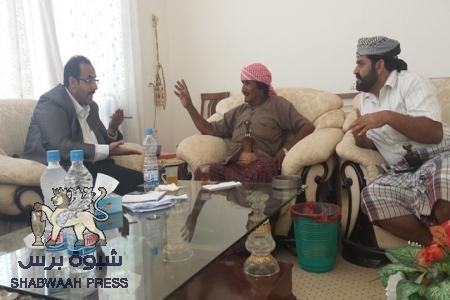 محافظ حضرموت يلتقي بلجنة متابعة قضية الطفل البطاطي المختطف
