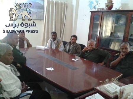 عاجل : وفاة العقيد سالمين العوبثاني ونجله في حادثة اغتيال منذ قليل وأصابة أحد الجناة ( تفاصيل)