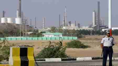 سكاي نيوز : اليمن إجراءات لإنهاء أزمة مشتقات النفط