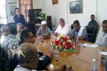 120 مليون ريال ضختها صنعاء لشراء ذمم الثوار وتوافق المشترك والمؤتمر لفرض الاقليم الشرقي