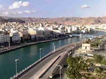 ميناء المكلا : عودة ثلاثة خطوط ملاحية الى الميناء