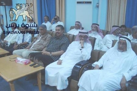 رئيس مجلس أمناء جامعة عدن الشيخ عبدالله بقشان يؤكد اتاحة الفرصة لخريجي البكالوريوس