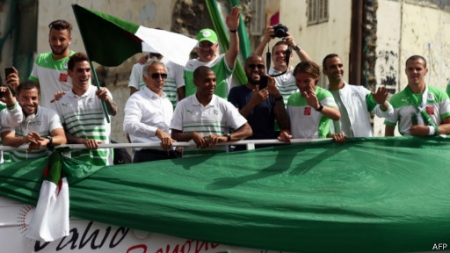 منتخب الجزائر لكرة القدم الأول عربيا وأفريقيا