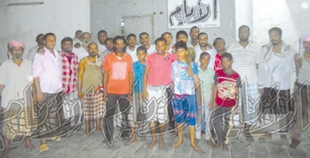 أهالي كريتر يمنعون دفن جثة (موسى) ويطالبون بتشريحها وكشف المتورطين في مصرعه