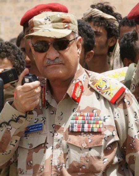 قبائل من أبين وشبوة وردفان والصبيحة تستنكر محاصرة منزل وزير الدفاع