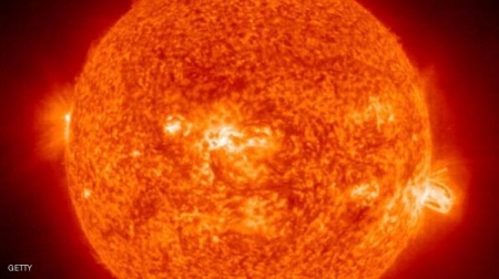 انفجار شمسي قد يؤثر على الاتصالات