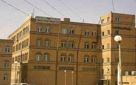 "الصحة اليمنية" تعلن عن انتشال أكثر من 200 جثة إثر المعارك