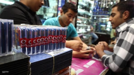 وقف 8 ملايين خط هاتف جوال في مصر