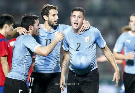منتخب أوروجواي يتجه الى السعودية بقيادة سواريز