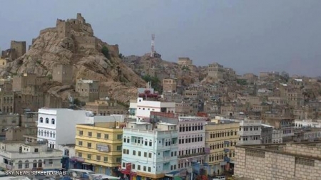 تنظيم القاعدة يتبنى هجمات على مراكز أمنية بالبيضاء إحداها بسيارة مفخخة ويعلن اسم الانتحاري
