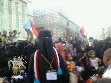 رئيسة اتحاد نساء الجنوب : المرأة الجنوبية قادرة على حمل السلاح الى جانب اخيها الرجل