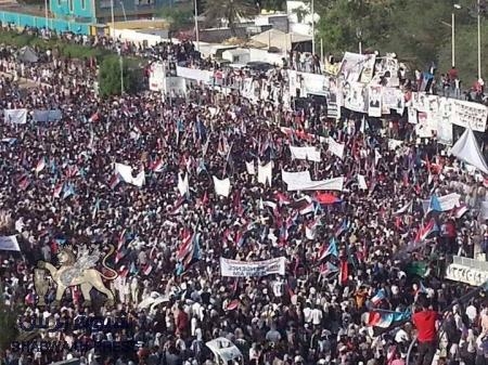 ناشط وإعلامي حضرمي : طرد صالح يحي سعيد من المنصة دليل على عدم ثقة الجماهير بهذه القيادات
