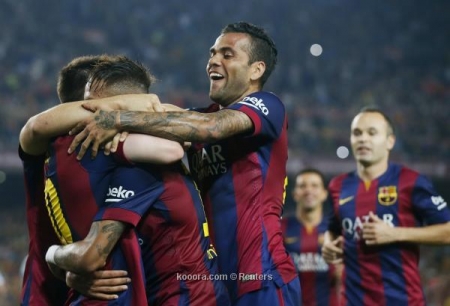برشلونة يهزم إيبار وميسي يقترب من الرقم القياسي