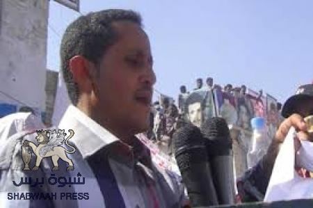 رئيس الحركة الطلابية الشبابية في الجنوب على قيادات الماضي ان ترتقي لنضال شعبها وتنصب خيامهم في ساحة الاعتصام