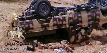 طقم عسكر يلاحق مشرفا اللجنة الامنية للاعتصام ابو شامة والعجيلي ويتعرض للانقلاب