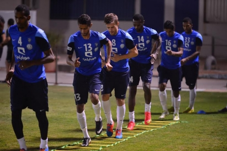 الهلال يرفع شعار لا صوت يعلو فوق الآسيوية .. وويسترن يتحدى