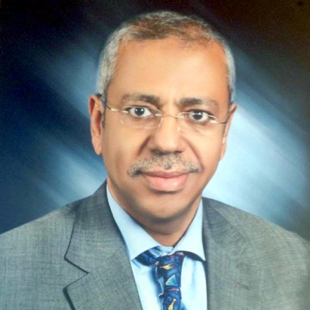 أول مسؤول حكومي يمني يعلن ذمته المالية : الوزير بافقيه يكشف عن أملاكه في صنعاء وعدن وحضرموت