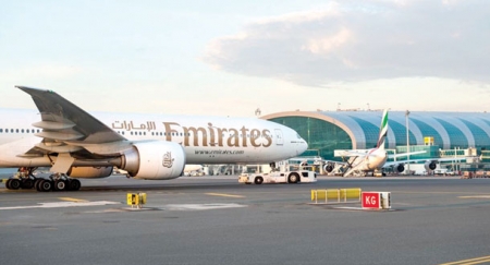 «طيران الإمارات» تسجل 607 ملايين دولار أرباحا صافية خلال النصف الأول من 2014