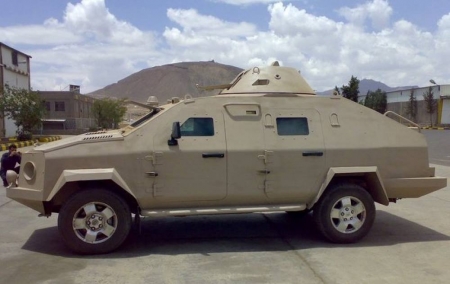 حكومة صنعاء تسحب المدرعات من الوزراء