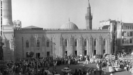 الأزهر: الدعوة لـ ‘‘ رفع المصاحف‘‘ بمظاهرات مصر إحياء لأقوى فتنة قصمت ظهر الأمة ومزقتها