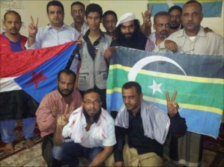 الثورة تستمر في التألق .. حصاد ساحة الاعتصام بالمكلا ليوم الأثنين