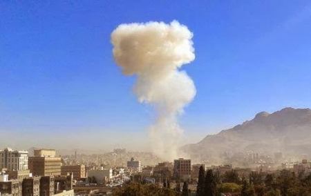 عاجل : مقتل وجرح يمنيين في انفجار استهدف منزل سفير ايران في صنعاء