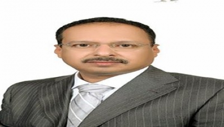 وزير الاتصالات يسلم الخارطة الرقمية الموحدة لليمن إلى هيئة الأراضي والمساحة