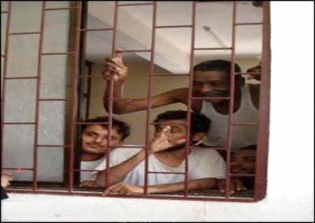 ضابط أمن معتقل بسجن صبر منذ شهرين دون تحقيق