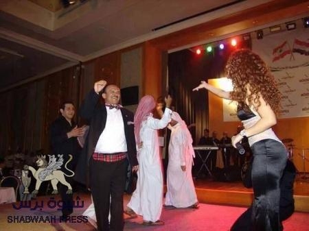 حكام صنعاء يرقصون في بيروت