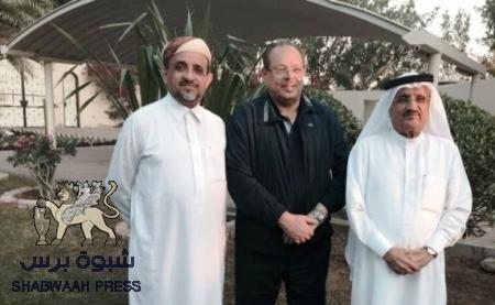 وزير خارجية اتحاد الجنوب العربي الشيخ محمد فريد يلتقي الرئيس علي ناصر محمد في أبوظبي