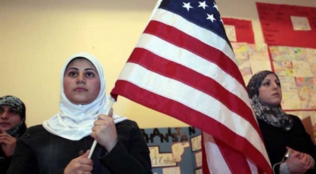 المرأة اليمنية في أمريكا بين التمسك والانفتاح