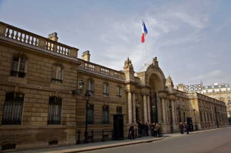 كتاب يحذّر من تولي &lsquo;&lsquo;محمد بن عباس&lsquo;&lsquo; رئاسة فرنسا