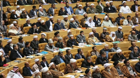 لتوحيد أهل القبلة.. مؤتمر بطهران: لا يجوز الانتقاص من آل البیت وأمهات المؤمنین والصحابة