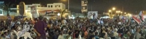 في عشية احتفال الجنوبيين بذكرى التسامح والتصالح حشود جماهيرية تشهدها ساحتي الاعتصام بعدن المكلا