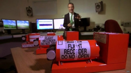 كيفية كشف الأسرار: بي بي سي في مختبر فحص الصندوق الأسود للطائرات (صور)