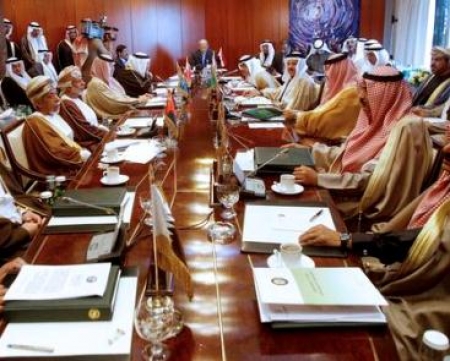 قاعدة الرياض العسكرية تحتضن لقاءآ خليجيا هاما يوم غدا لبحث الوضع في اليمن