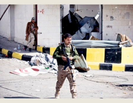 اليمن ينهار : &lsquo;&lsquo; الرئاسة &lsquo;&lsquo; في قبضة الحوثيين