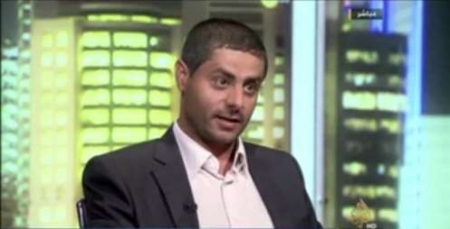 قيادي حوثي يكشف أسباب عدم الإنسحاب من منزل هادي وإطلاق بن مبارك