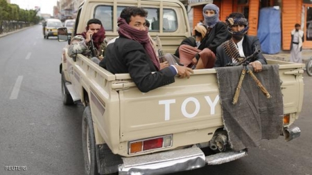 الحوثيون يحاصرون قيادات بالجيش والأمن