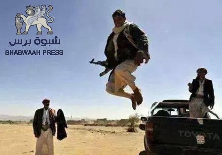 شبكة اعلامية خليجية : الحوثيون يفاوضون قبليين لفتح الطريق إلى حضرموت