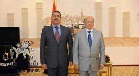 بحاح يفتح النار على بن عمر ويتهمه بالتواطئ وتضليل العالم بحقيقة الوضع باليمن