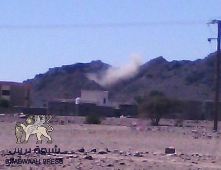 عاجل :إصابة جنديين في اشتباكات مع قبليين في ردفان والجيش يدفع بتعزيزات